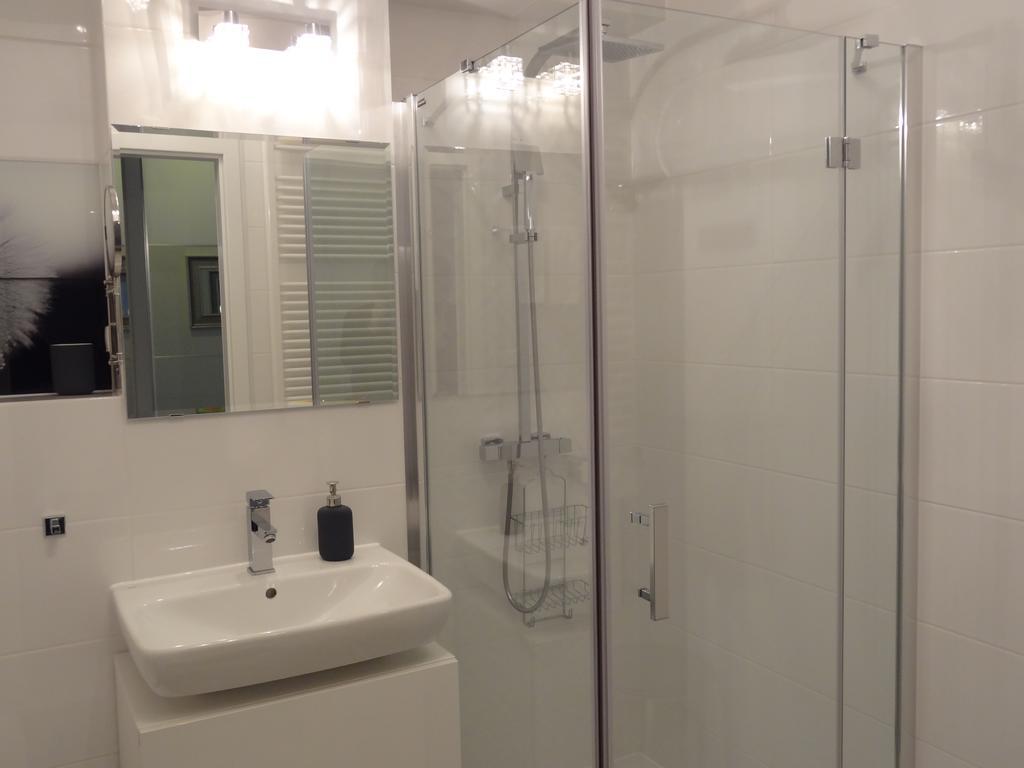 Studio Poz Apartment Poznan Bagian luar foto
