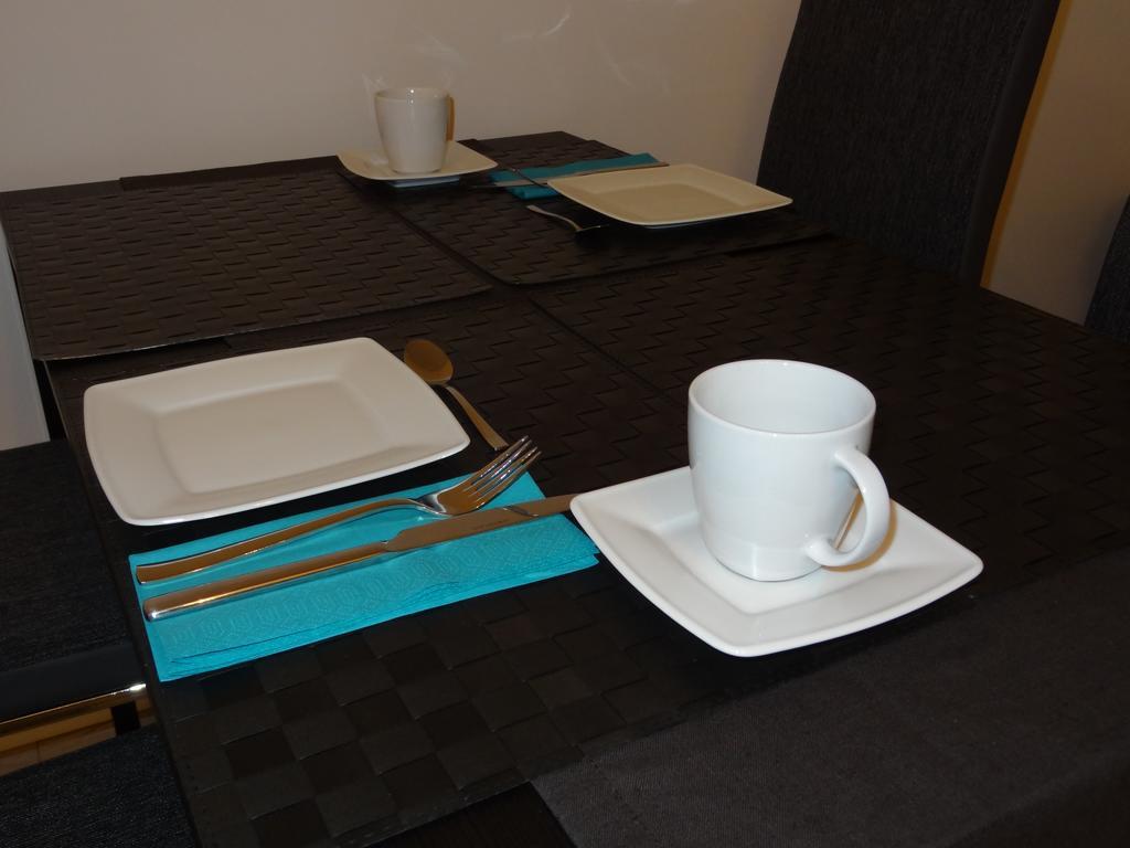 Studio Poz Apartment Poznan Bagian luar foto